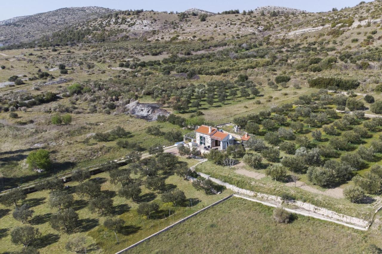Holiday Home Olive ชิเบนิก ภายนอก รูปภาพ