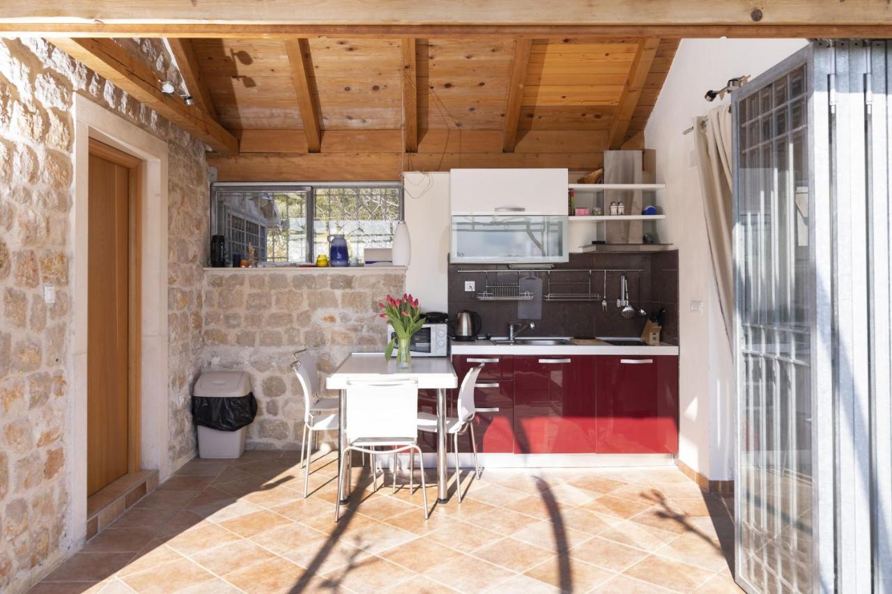 Holiday Home Olive ชิเบนิก ภายนอก รูปภาพ