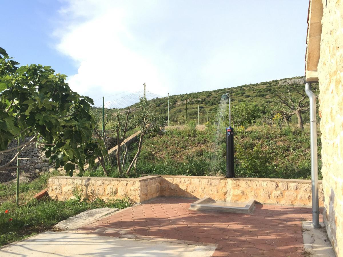 Holiday Home Olive ชิเบนิก ภายนอก รูปภาพ